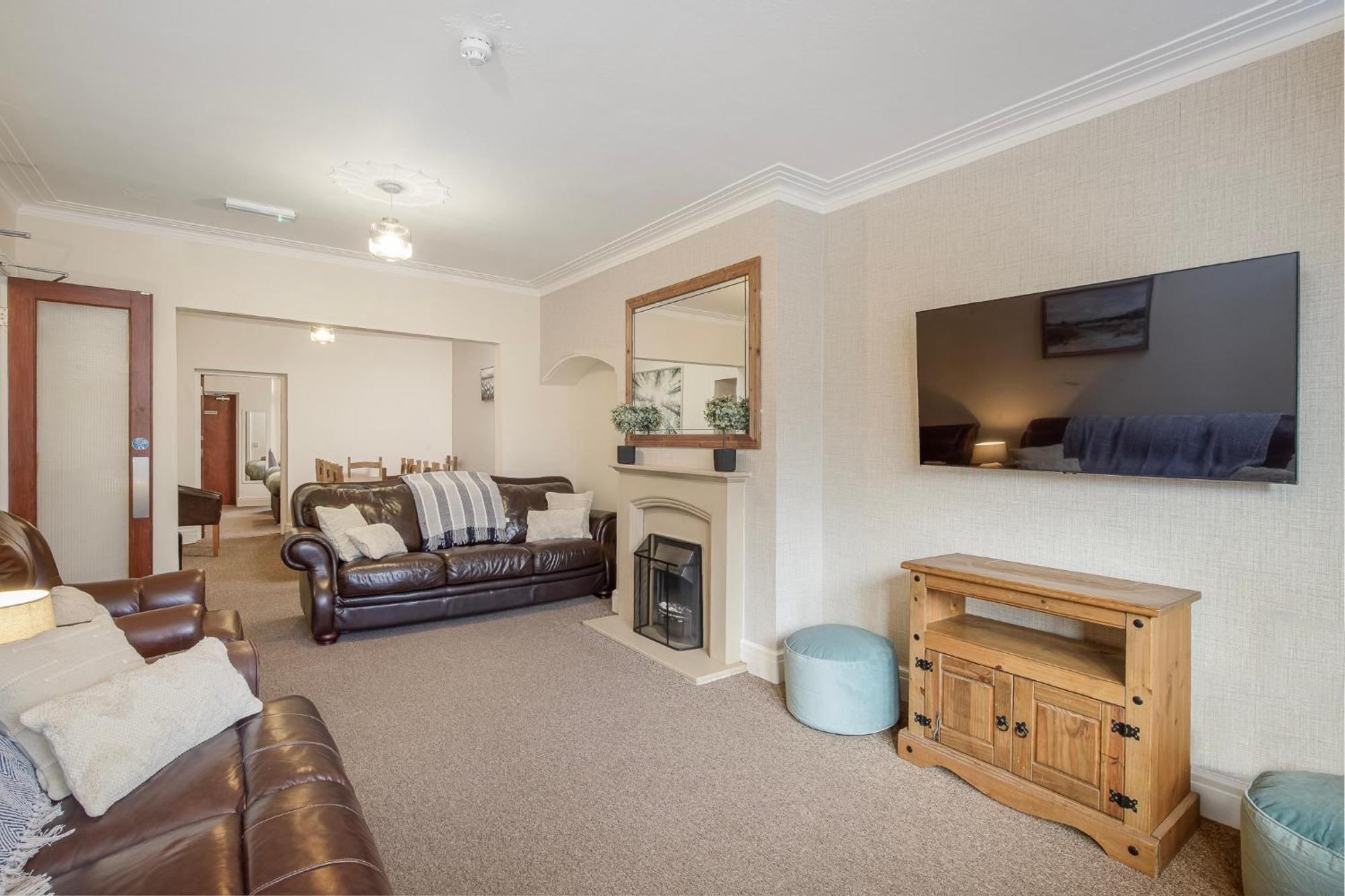 Arnside - Spacious 10-Bedroom Seaside Cottage Blackpool Exterior foto